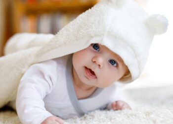 Bebê de bruço
