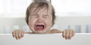 Bebê agressivo