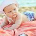 Quanto dar de água e outros líquidos para o bebê não desidratar