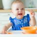 Com quantos meses introduzir a papinha de bebê e outros alimentos