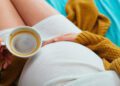 Pode tomar café na gravidez? Confira