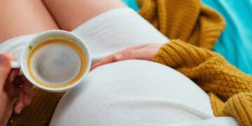 Pode tomar café na gravidez? Confira