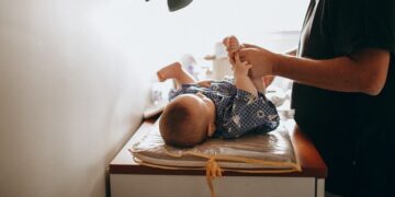 Troca de fraldas: respostas para as principais dúvidas dos pais