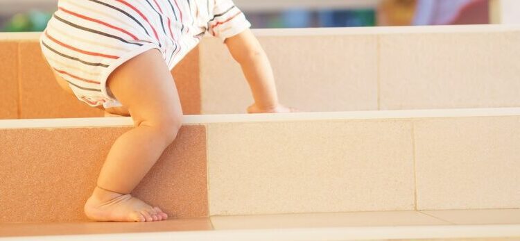 Como evitar acidentes domésticos: itens de segurança para o bebê
