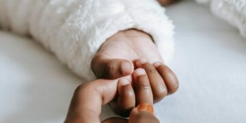 Frases de carinho para bebê: ideias inspiradoras