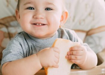 Como escolher a cadeira de alimentação do bebê?